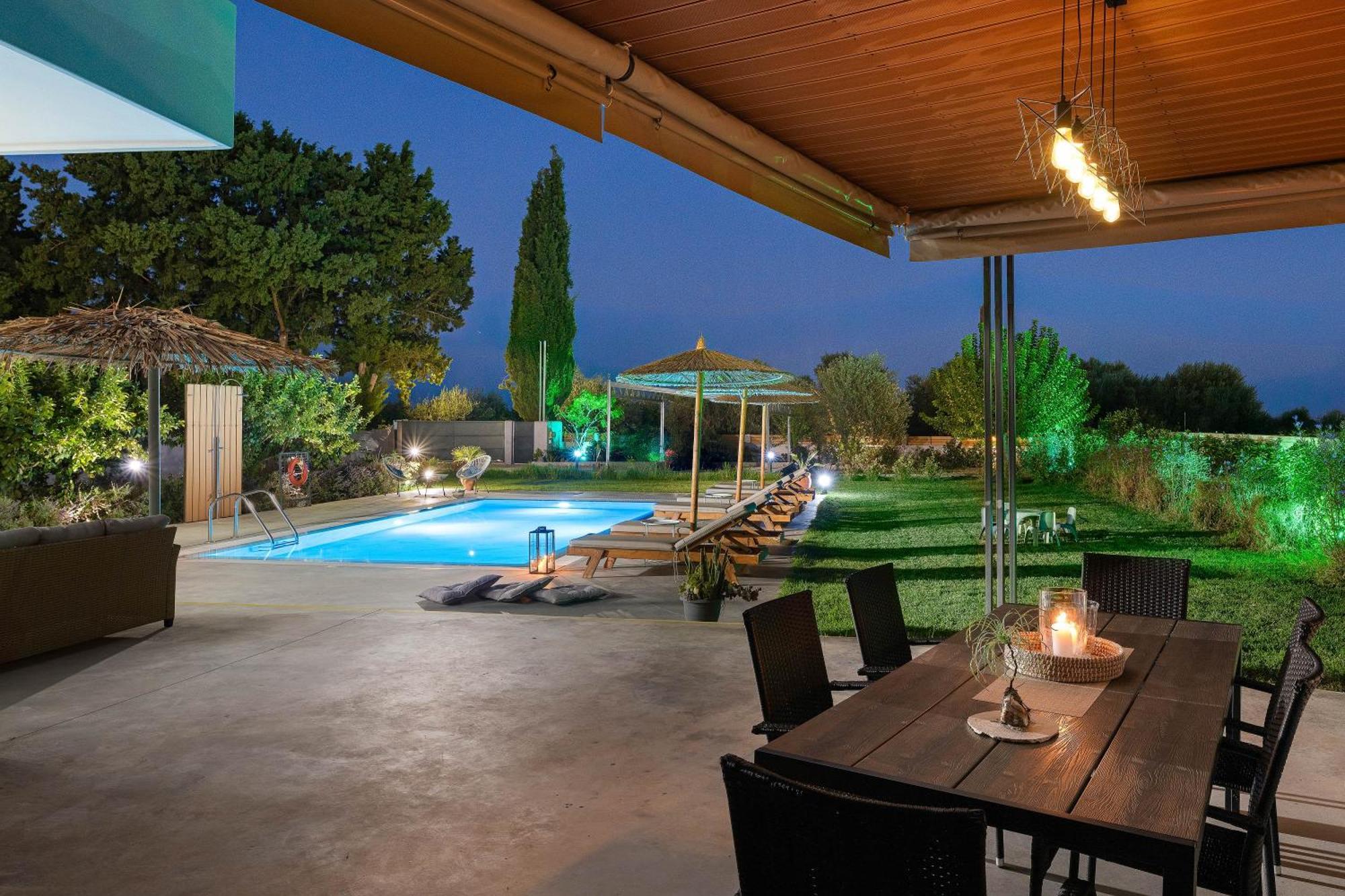 Ethria Pool Villa With Heated Jacuzzi Afantou Bagian luar foto
