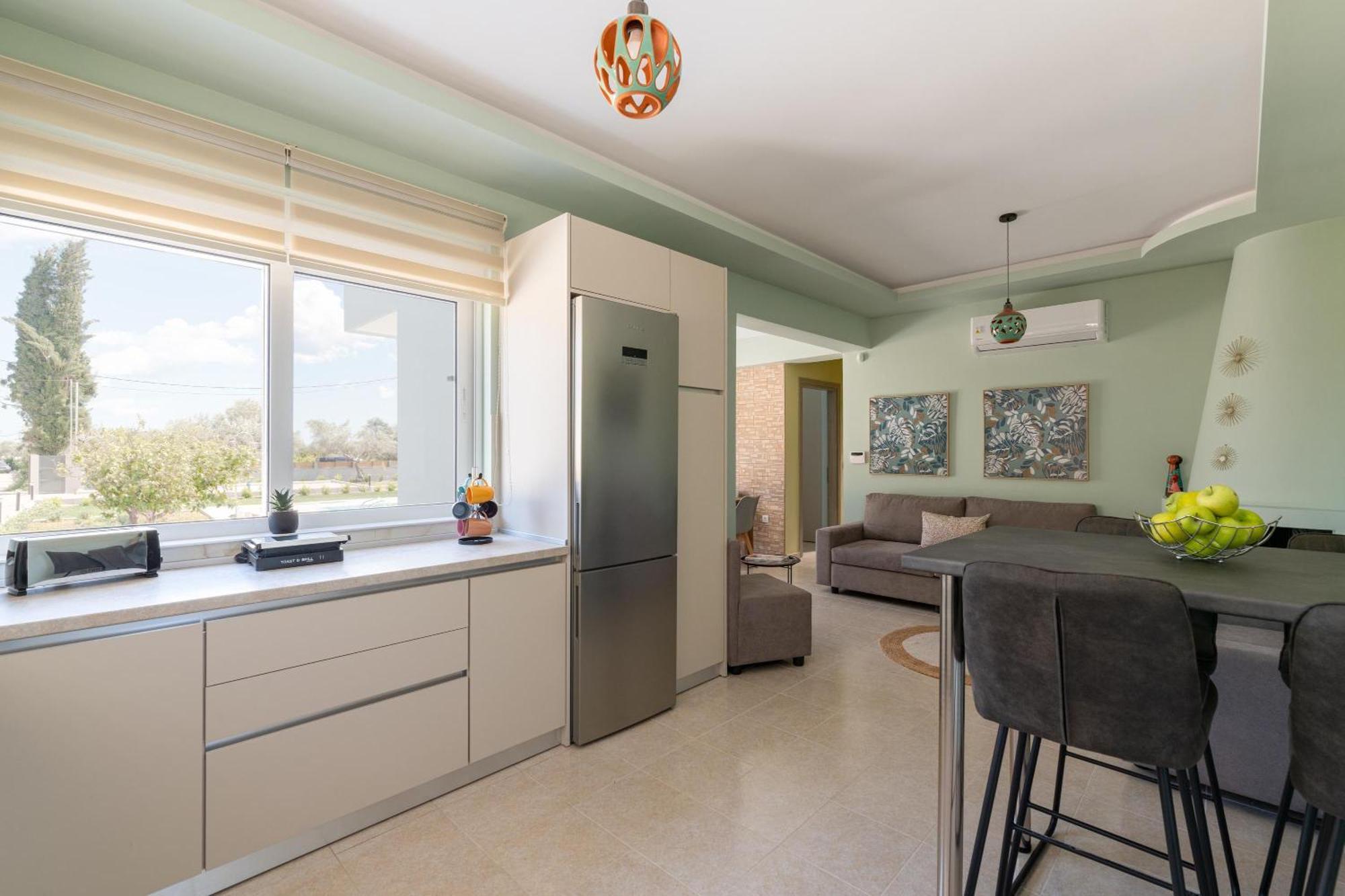 Ethria Pool Villa With Heated Jacuzzi Afantou Bagian luar foto