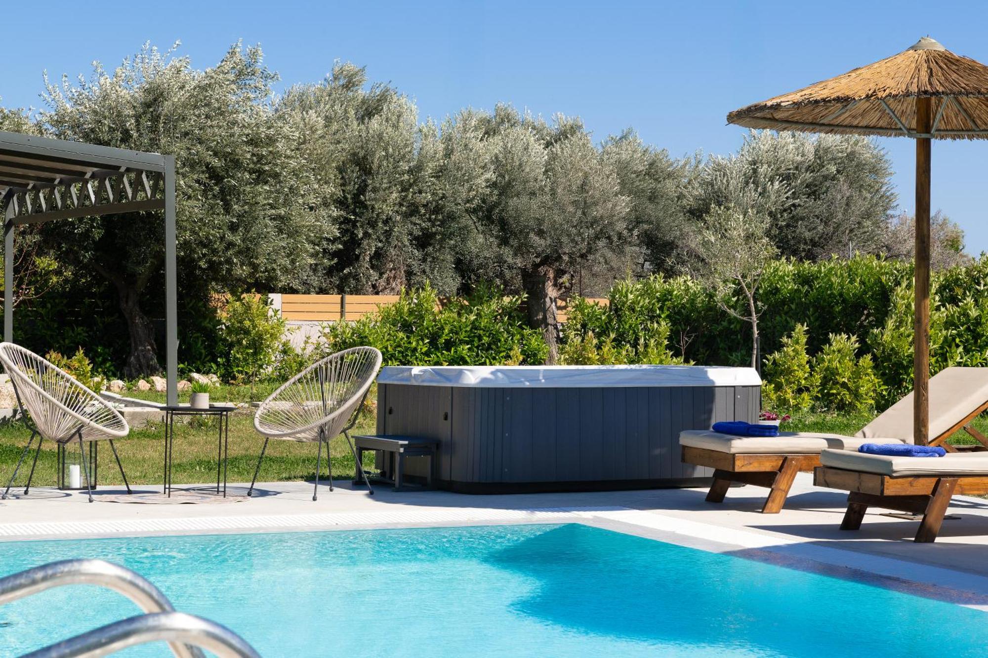 Ethria Pool Villa With Heated Jacuzzi Afantou Bagian luar foto